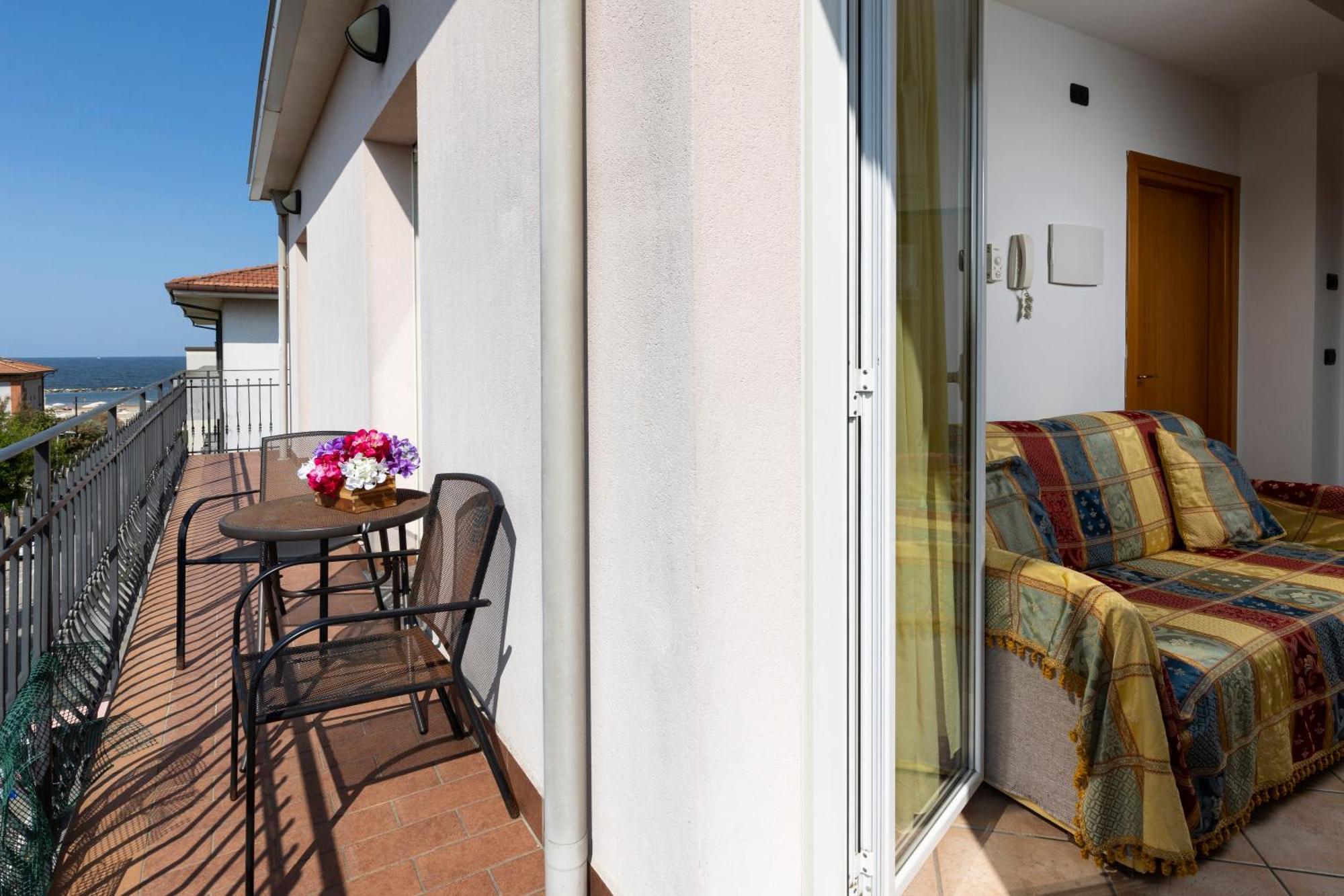 Residence Tre Trilo&Suites Rimini Ngoại thất bức ảnh